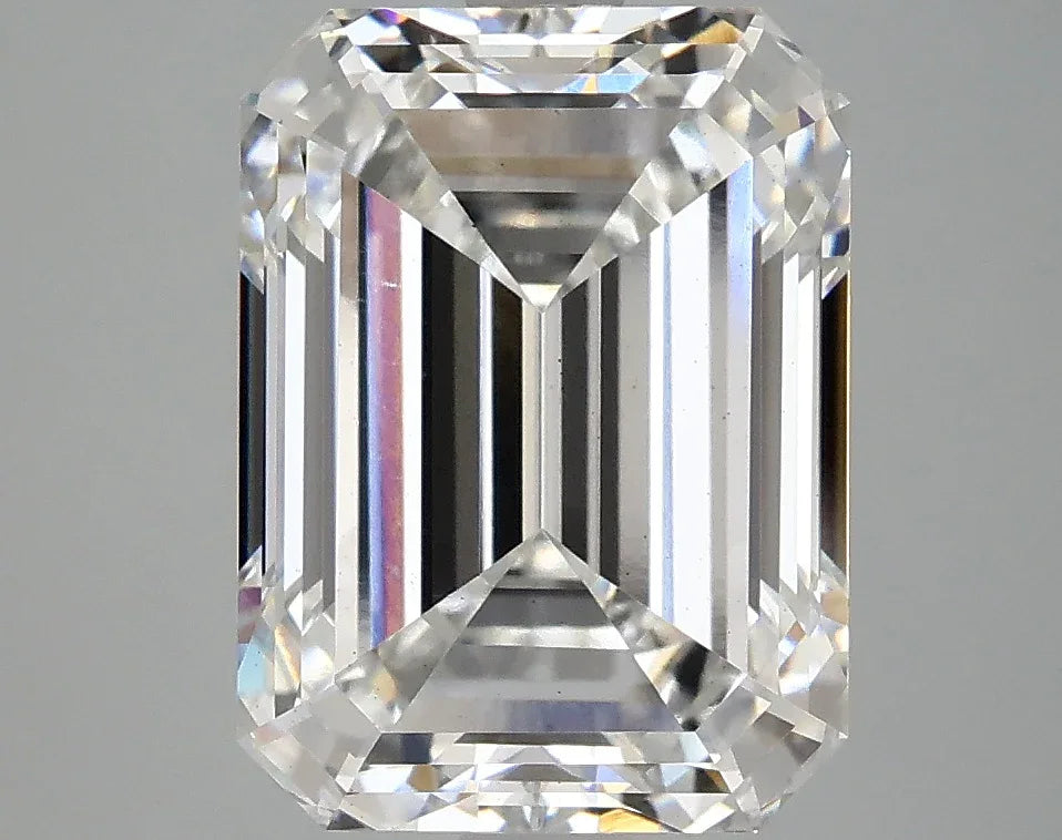 4.97 F VS2 EM Diamond