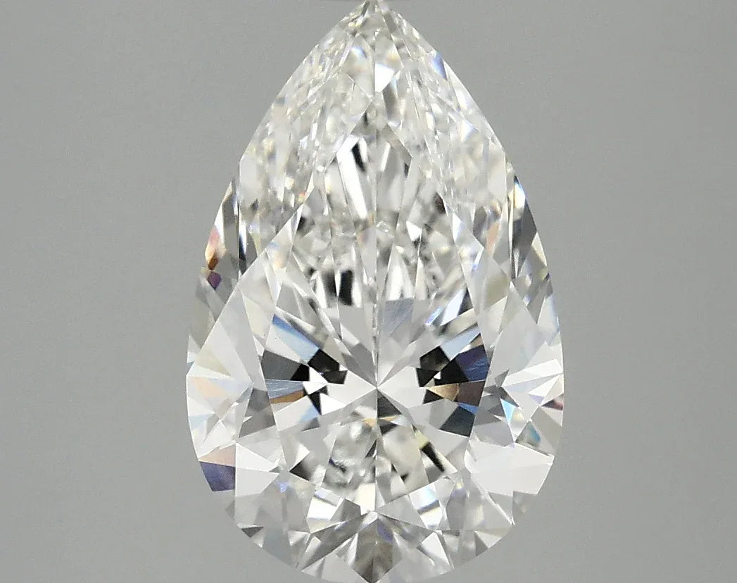 3.05 F VVS2 PE Diamond