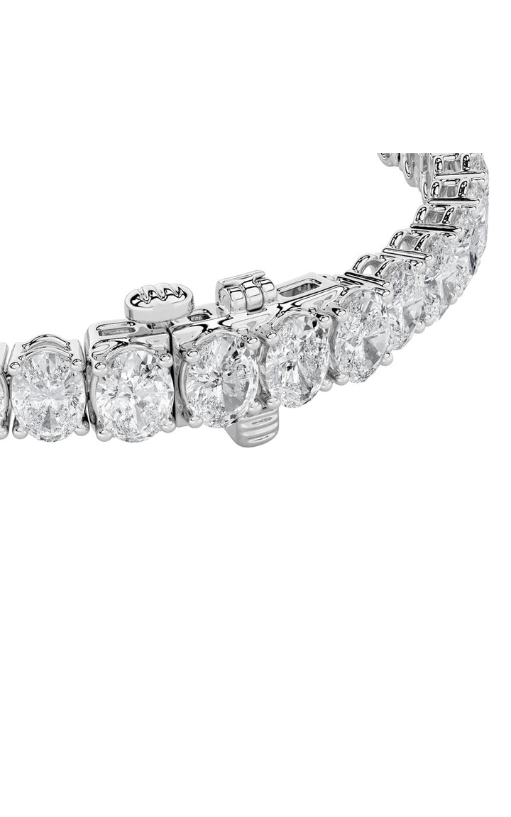 15CTW Oval Shaped Lab Grown Diamond (F/VS) East West Line Bracelet in 14K Gold