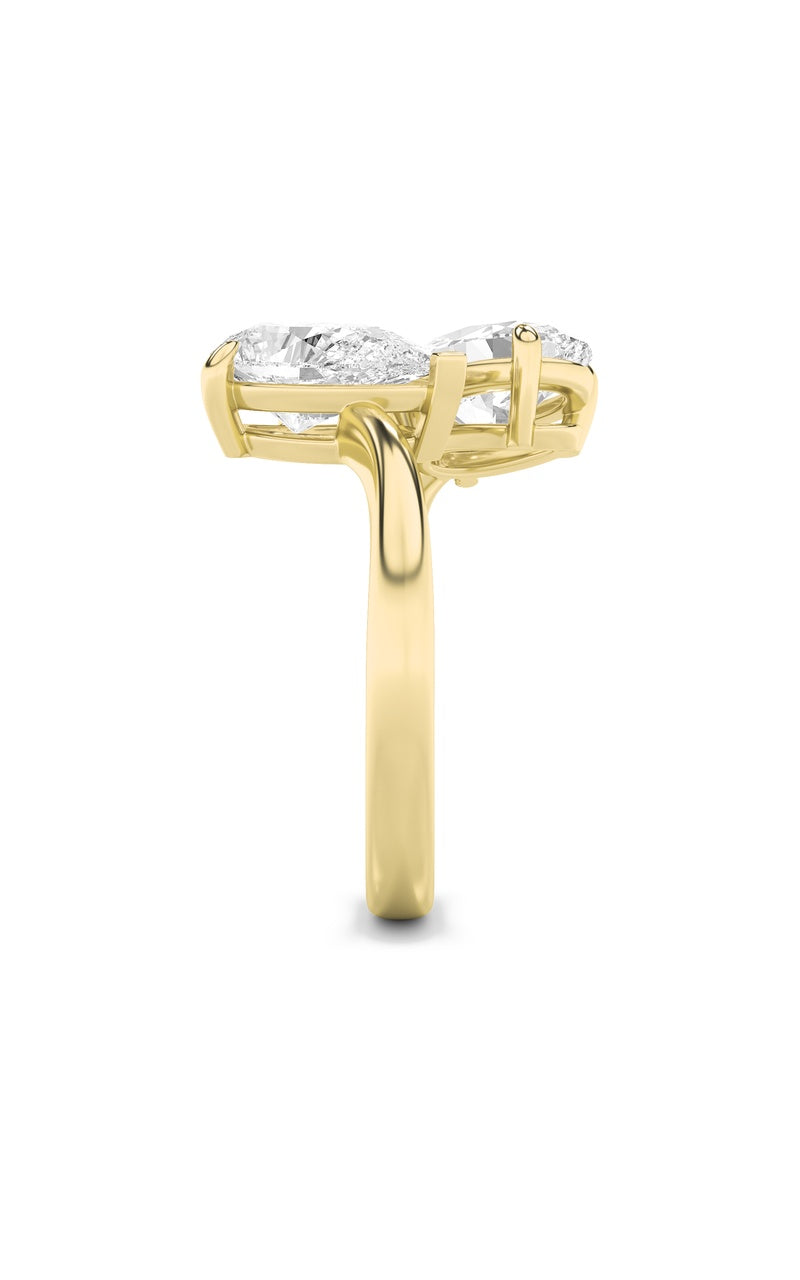 3Cttw Oval Shaped Lab Grown Diamond (F/VS) Toi etMoi Fashiion Ring in 14K Gold