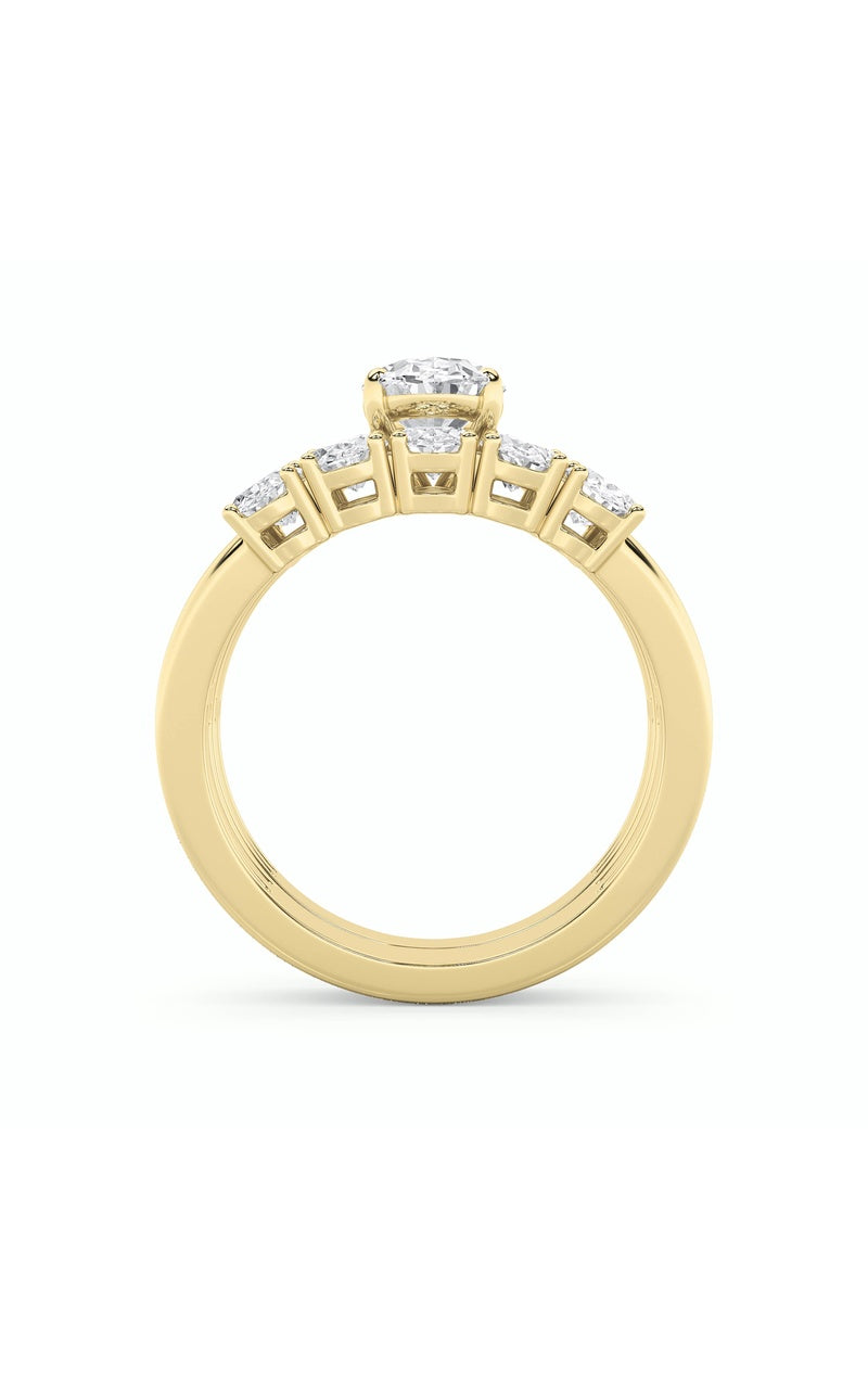 2.5Cttw Oval Shaped Lab Grown Diamond (G/VS) Bridal Set with Matching Band and  Ring in 14K Gold