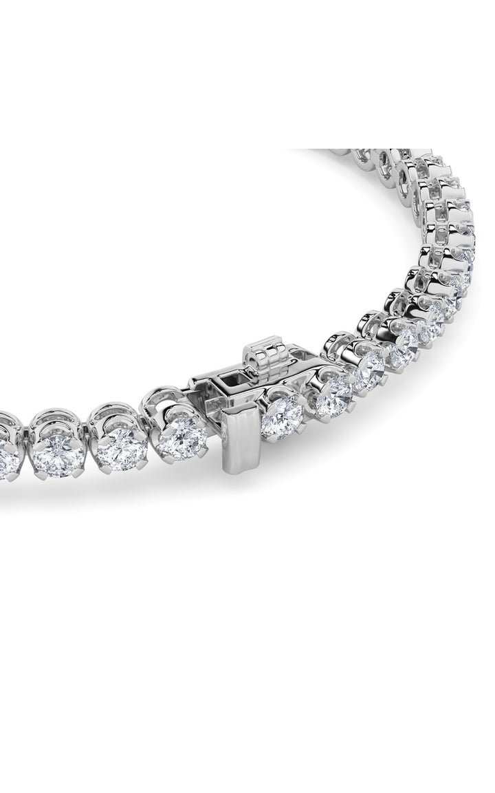 8CTW Round Shaped Lab Grown Diamond (F/VS)  Bracelet in 14K Gold