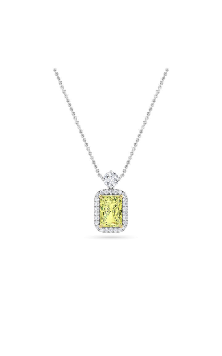 2.5Cttw Radiant Shaped Lab Grown Diamond (F/VS)  Necklace in 14K Gold