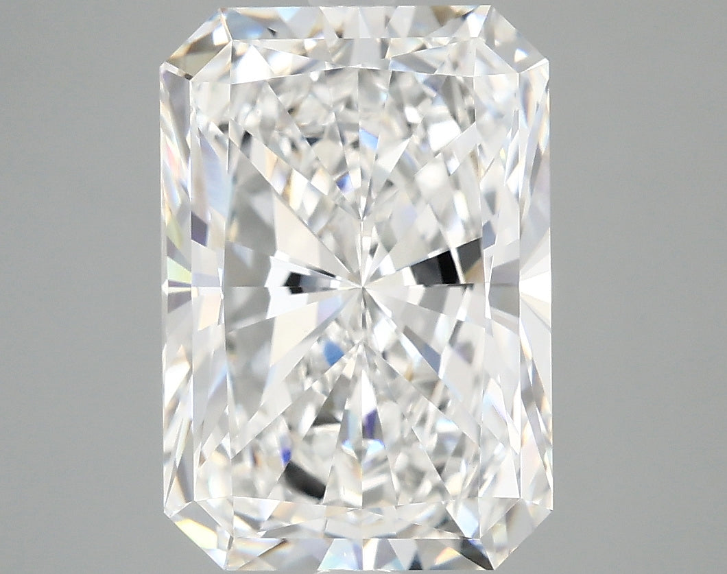 5.00 Carat Radiant Lab Grown Diamond