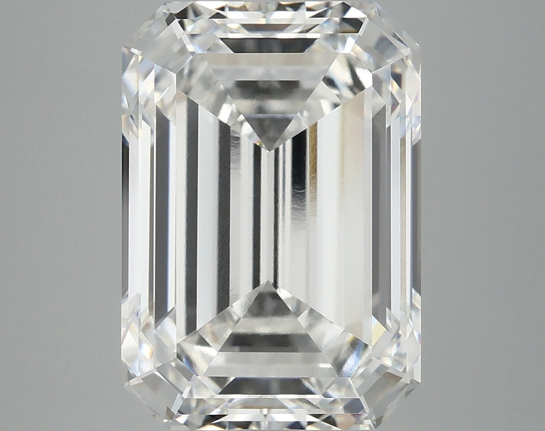8.22 Carat Emerald Lab Grown Diamond